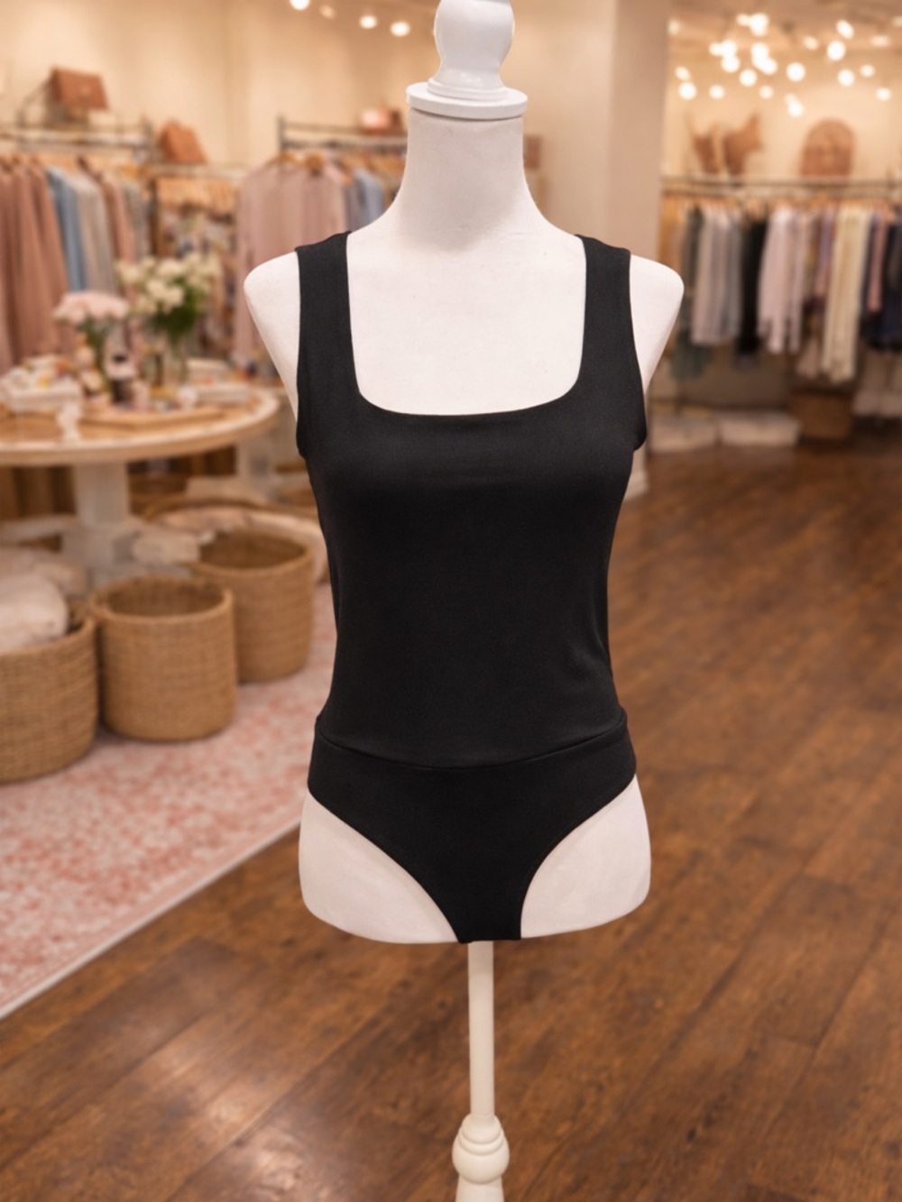 White Birch Black Bodysuit Stretch Scoop Neck Sleeveless Size S NWOT